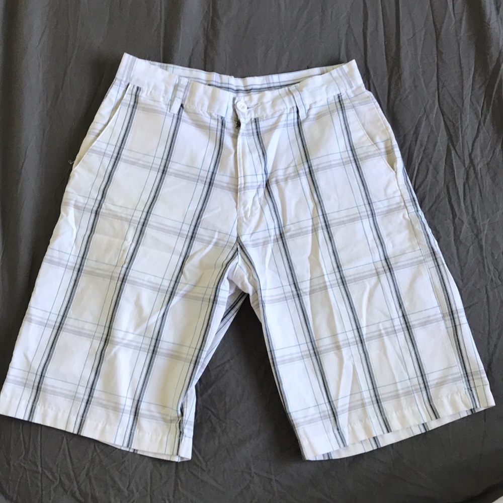 White plaid men’s 30 shorts